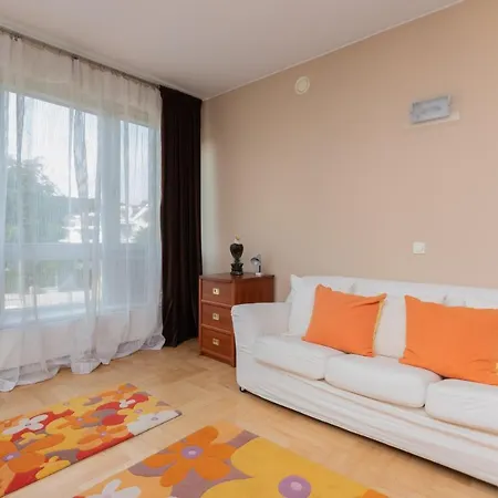 Orlowo Park With Spacious Terrace & Winter Garden By Renters * グディニャ