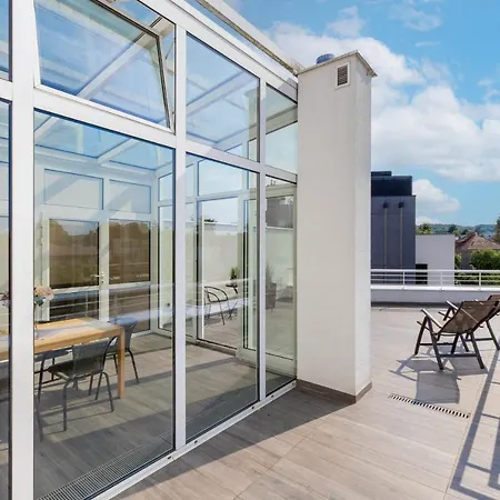 アパート Orlowo Park With Spacious Terrace & Winter Garden By Renters グディニャ